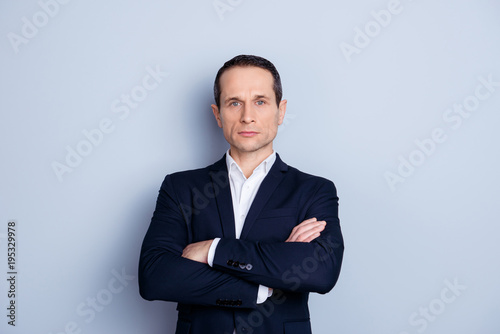 Canvas Print Portrait of thoughtful, concentrated, caucasian man in formalwear, having his ar