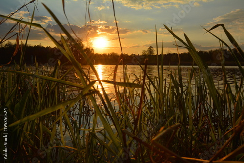 Zachód nad Paprocanami