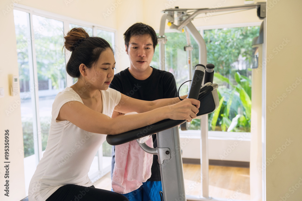 bicycle cardio leg exercise with coach bicycle cardio leg exercise with coach
