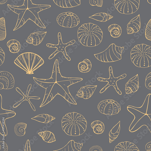 Starfish and seashells. Vector seamless pattern