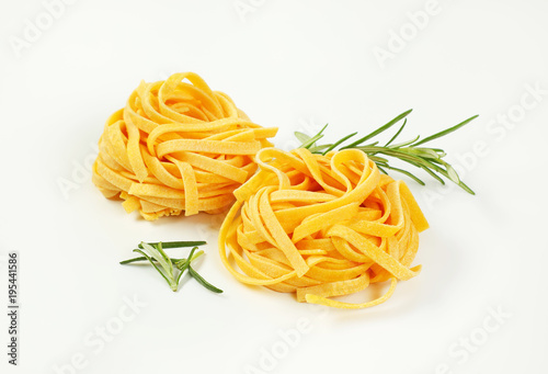 dried ribbon pasta