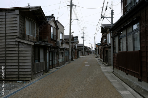 冬の出雲崎の集落