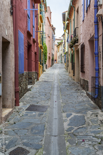 Fototapeta Naklejka Na Ścianę i Meble -  Street village, Collioure in Cote Vermeille coast.France.