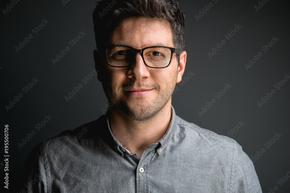 Obraz premium Smiling young man