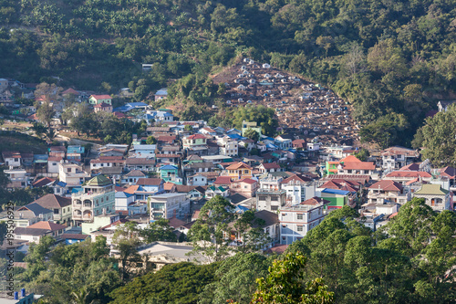 Wallpaper Mural A city with nature Surrounded by mountains Torontodigital.ca