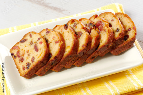delicious dried fruit cake