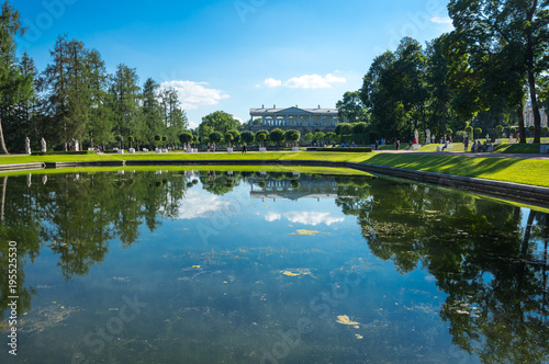 Cameron gallery in Catherine park photo