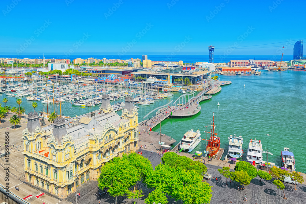 Fototapeta premium Panorama Barcelona. Port Authority - Admiral Historic Authority