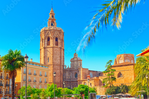 Square, Plaza of the Queen and  Crafts Market before the Seville