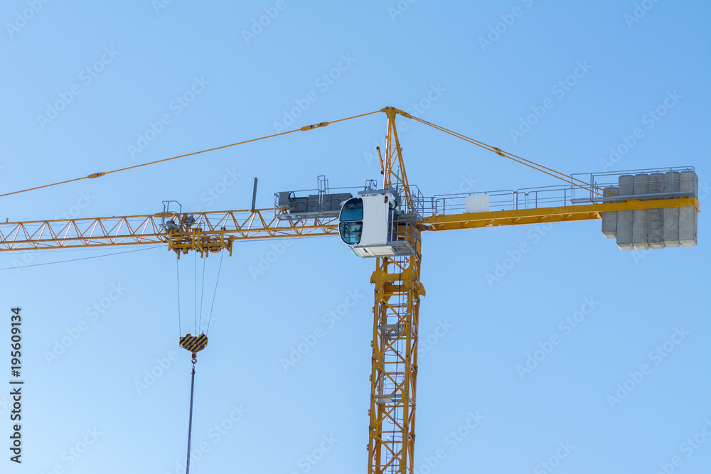 Working tower crane