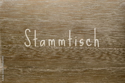 Holzbrett mit Text - Stammtisch