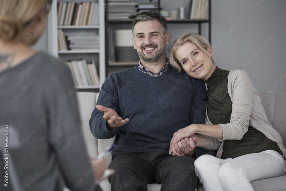 Couple during marital therapy Couple during marital therapy