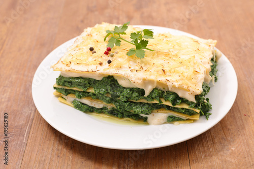 homemade spinach lasagne