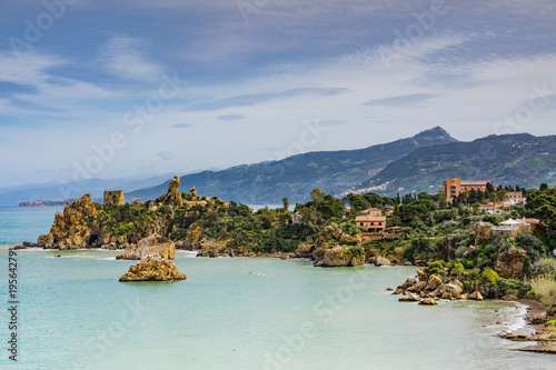 Tableau sur toile La torre Caldura a Cefalù, Sicilia