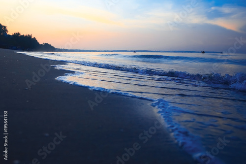 Waves on the beach in the tropics © kichigin19