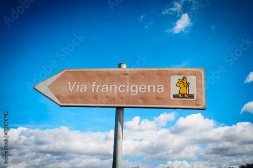 .indication road sign