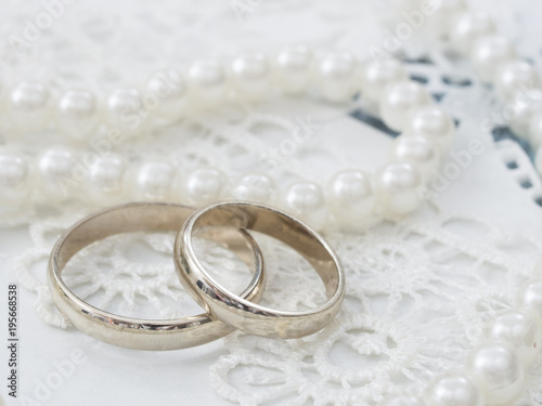 love concect, wedding rings