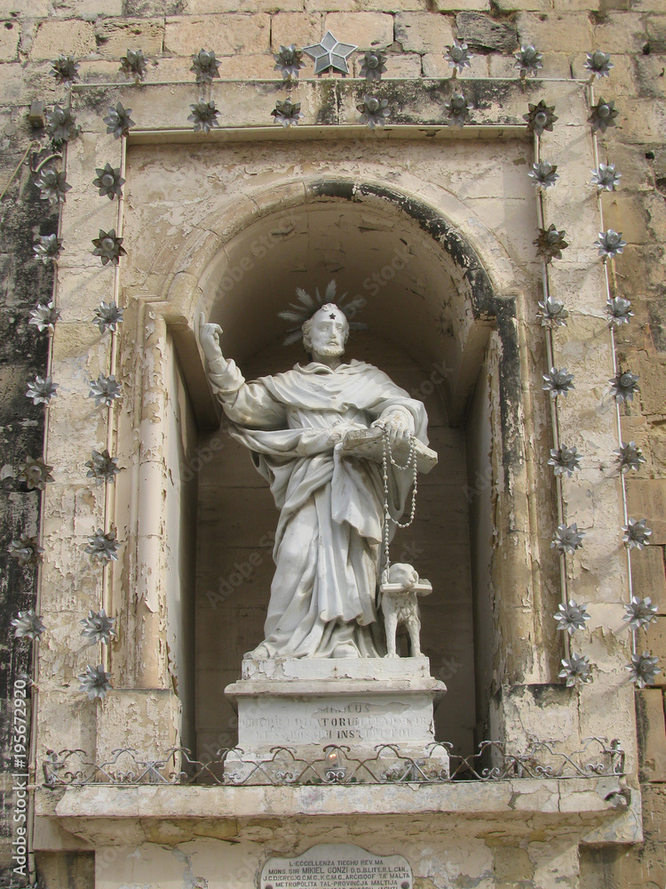 The ancient cities of Malta are decorated with statues of saints.