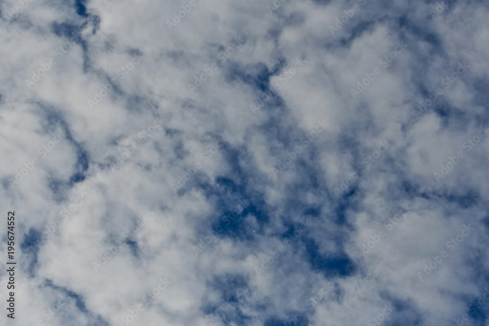 Fototapeta premium Beautiful clouds and blue sky background