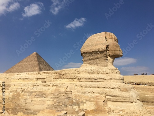 Sphinx   Pyramide