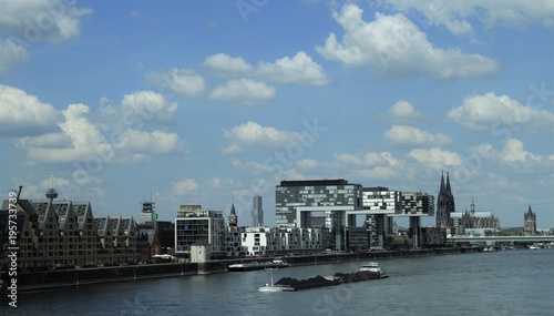 Cologne, Rhine and skyline © holger.l.berlin