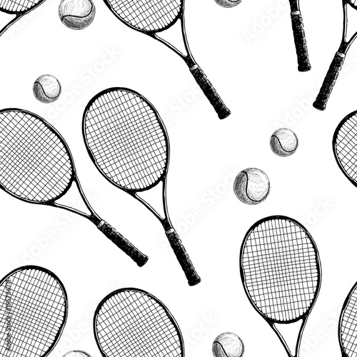Pattern of tennis rackets with balls © avelksndr