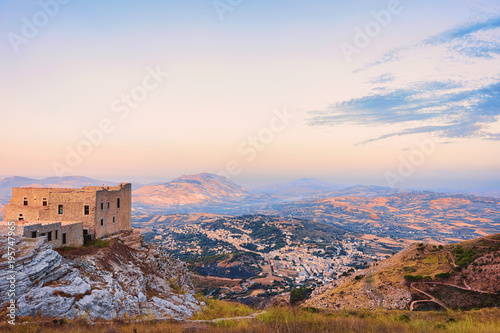 Canvas Print Old ruined castle and scenery at Erice Sicily sunset