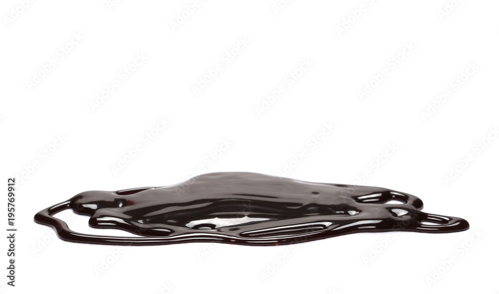 Naklejka premium Hot melted chocolate pouring isolated on white background, with clipping path