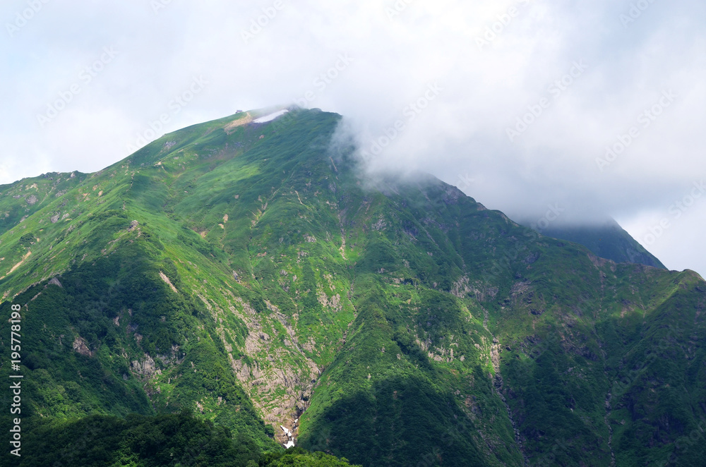 天神峠から見た谷川岳