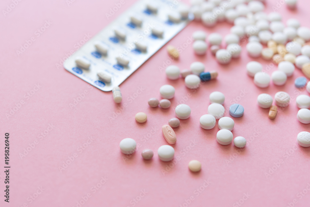 大量の薬 Stock 写真 Adobe Stock 大量の薬 Stock 写真 Adobe Stock