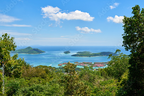 Panoramic view of the coastline of the Seychelles Islands and Ed © LR Photographies