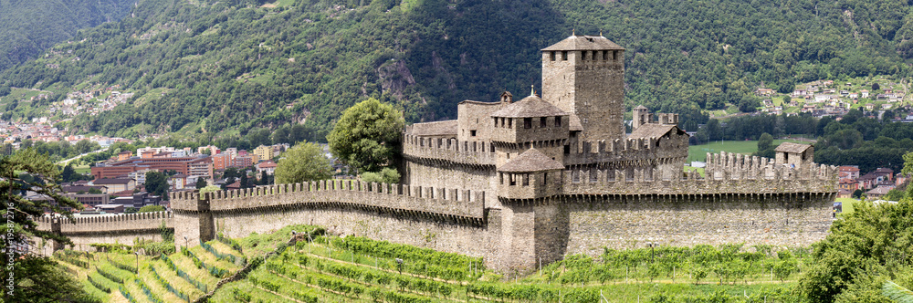 Medieval castel Montebello, Bellinzona, Canto Ticino, Switezrland (large stitched file)
