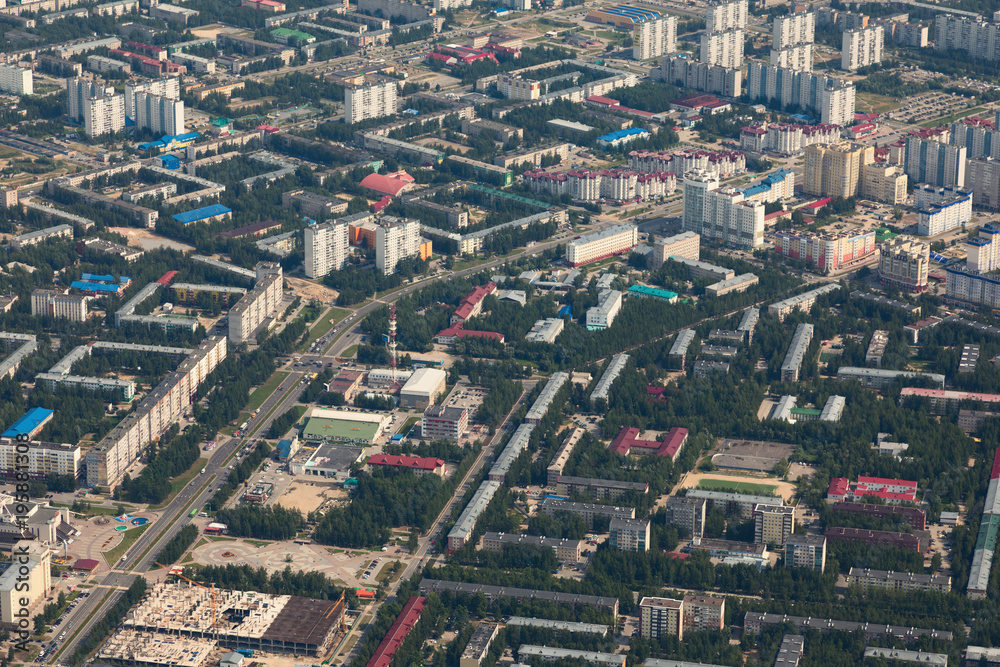 Obraz premium Top view the city of Nizhnevartovsk in spring