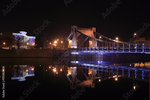 Most Grunwaldzki we Wrocławiu nocą, inrfastruktura.