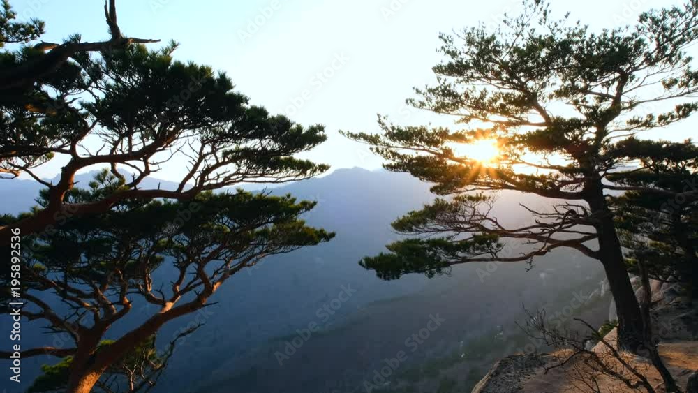 Sunset at Ulsanbawi, Seoraksan National Park, South Korea Sunset at Ulsanbawi, Seoraksan National Park, South Korea