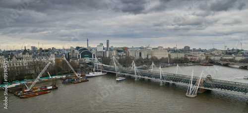 Canvas Print London, United Kingdom, February 17, 2018: Aerial cityscape over the river Thame