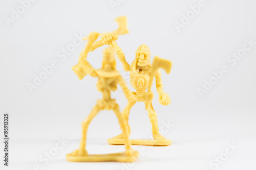 Skeleton Soldier Figurine - One on One Battle
