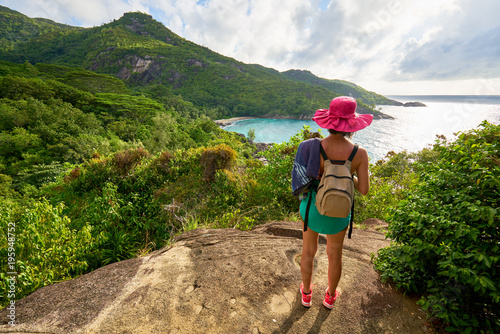 anse major trail, anse major beach, anse major, hiking, hike, seychelles, trail seychelles, beau vallon, bel ombre, coast of mahe, northwest, danzil, danzilles, Thick foliage, granitic rocks, granit, 