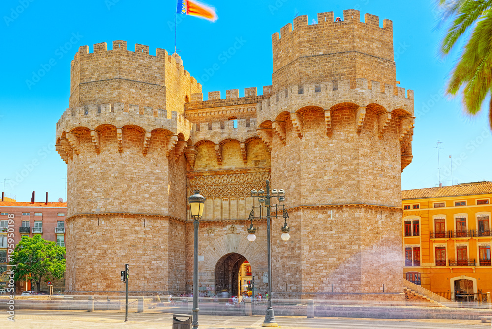 Φωτογραφία Serrans Gate or Serrans Towers is one of the twelve gates ,of th