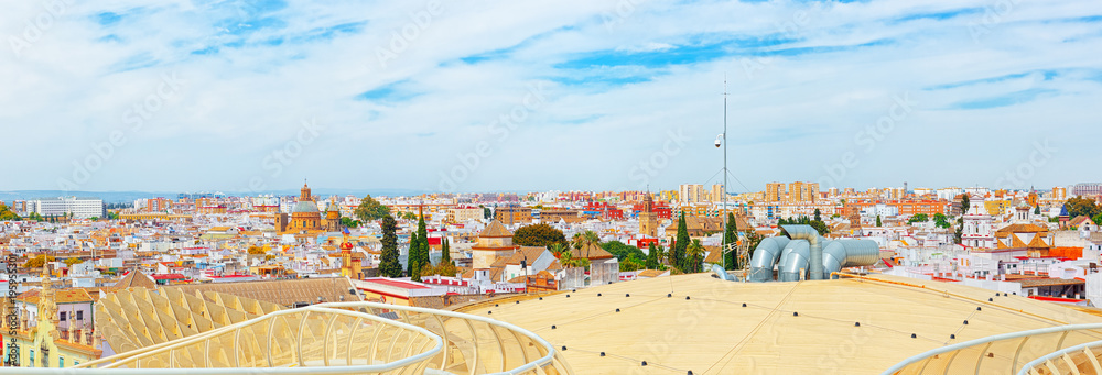 Obraz premium Panoramic view of the city of Seville from the observation platf