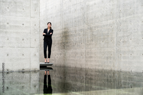 Foto Full length portrait of business woman