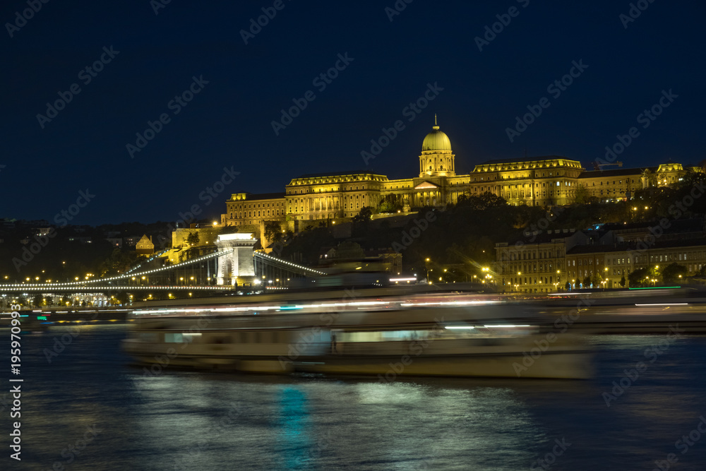 Chain Bridge and Buda Castle at night