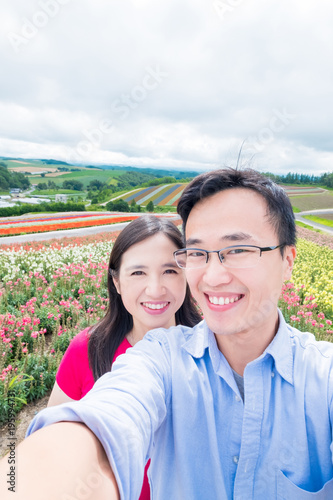 couple selfie happily © ryanking999