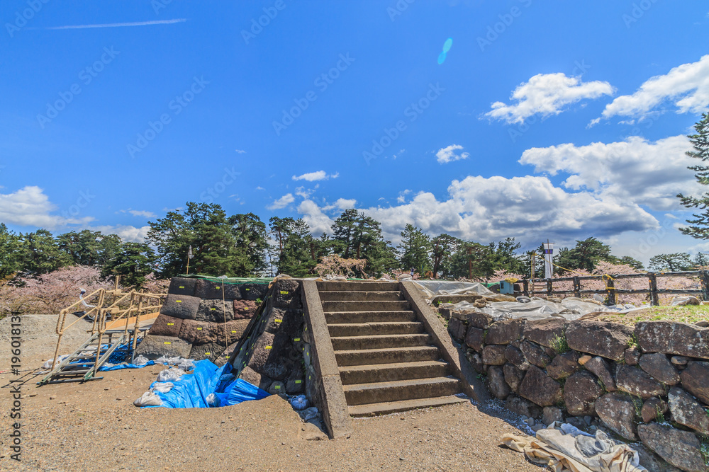 移転後の弘前城の天守台の風景