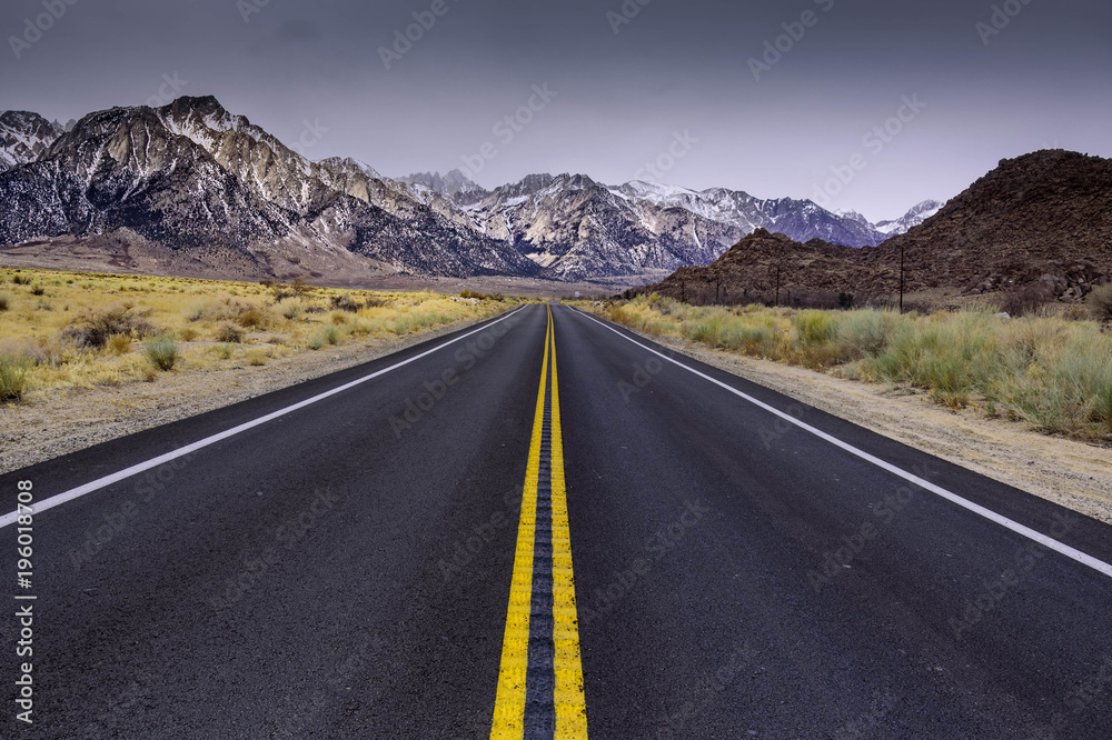 Fototapeta premium Alabama Hills Road