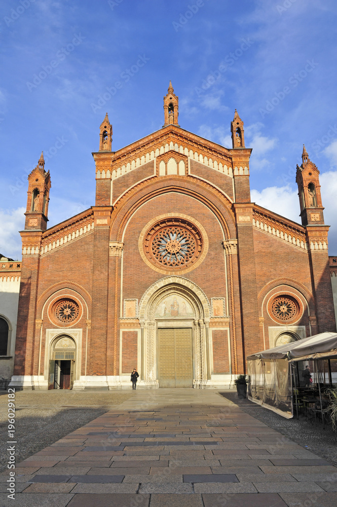 Obraz premium Italy - Milan - Brera ditrict and Santa Maria del Carmine church 