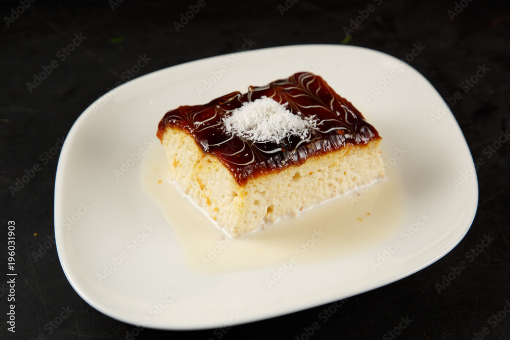 Tres Leches Tres Leches