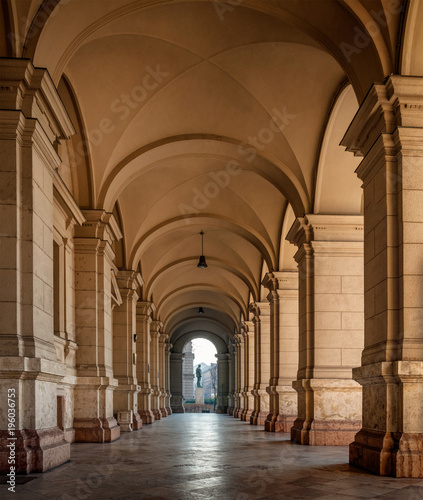 Obraz na płótnie Closeup of building with columns in neoclassical style, Budapest w salonie
