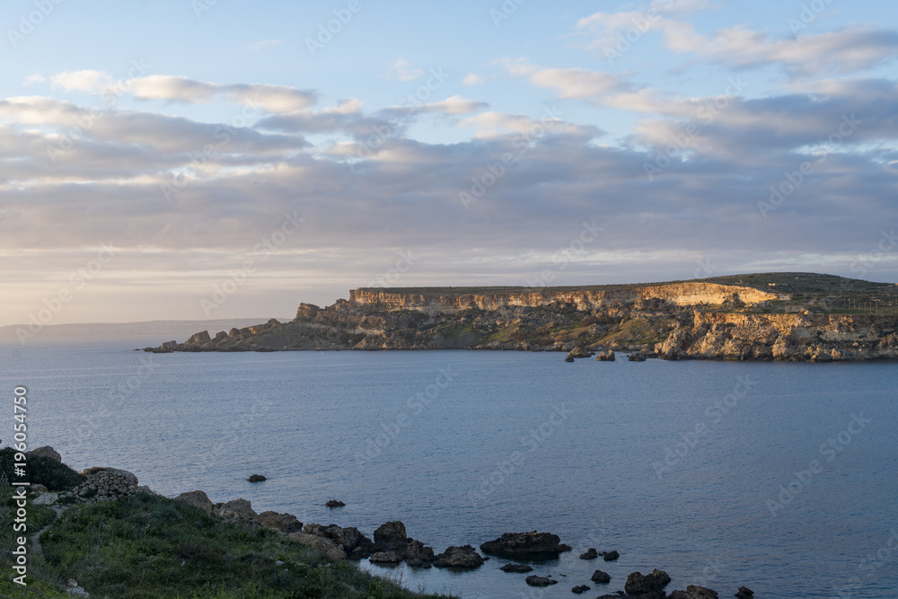 Blick über Ghajn Tuffieha auf Malta