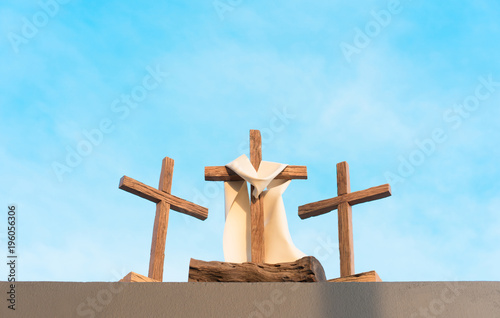 3 Crosses